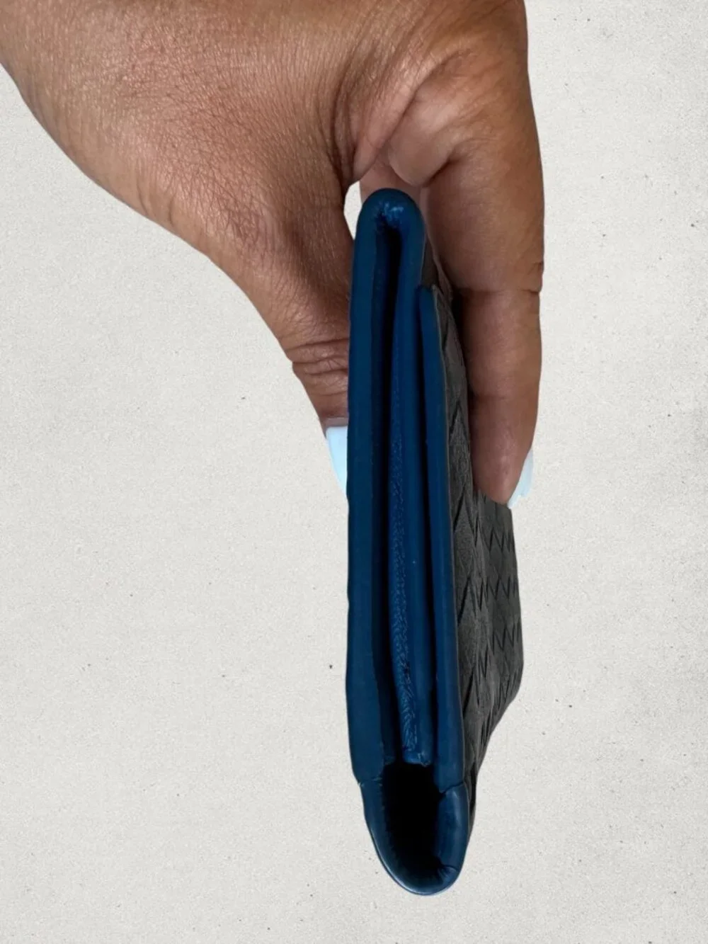 Bottega Veneta Black Nappa Intrecciato Long Flap Wallet – Blue Interior P0229